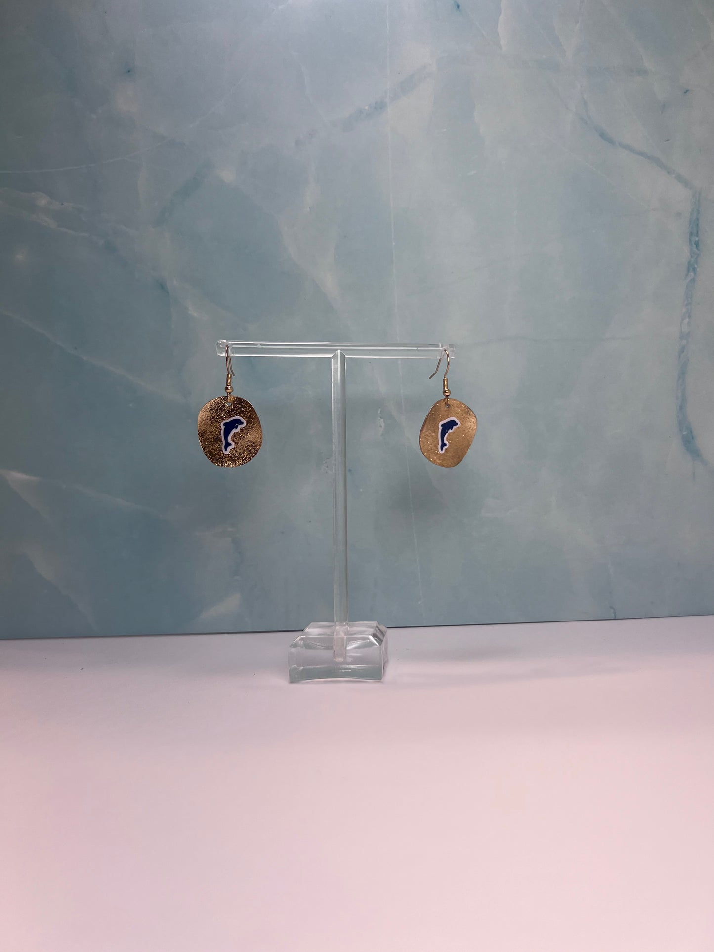 Dolphin sparkle plate